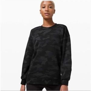 Lululemon perfectly oversized crew in dark camo